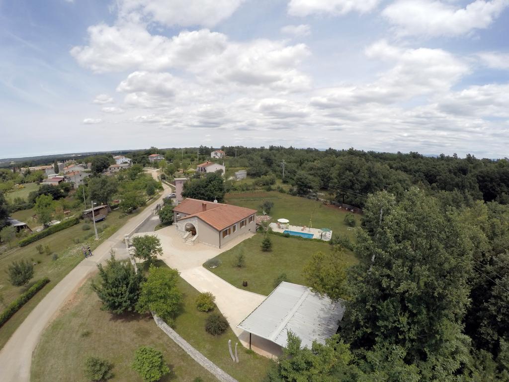 Villa Krizanci Zminj Экстерьер фото